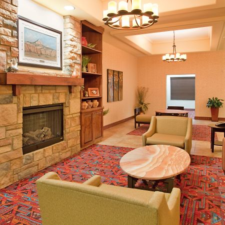 Holiday Inn Express & Suites Gallup East By Ihg Exterior photo
